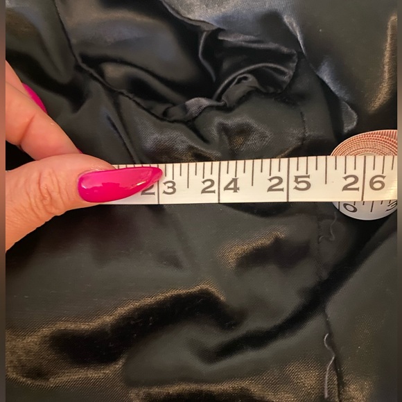 Vintage Faux Fur Coat 🖤 🤍 - Picture 6 of 9